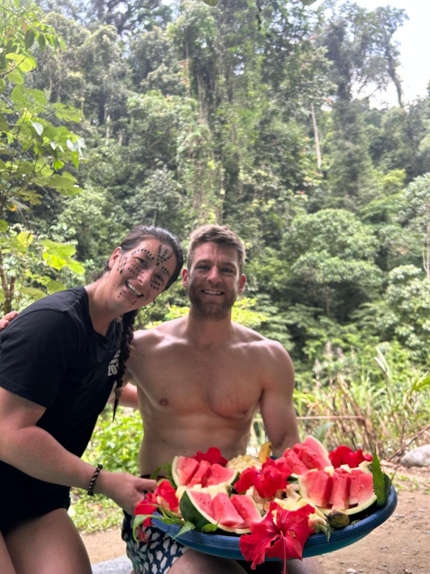 Wisma Batu Mandi Bukit Lawang Luaran gambar