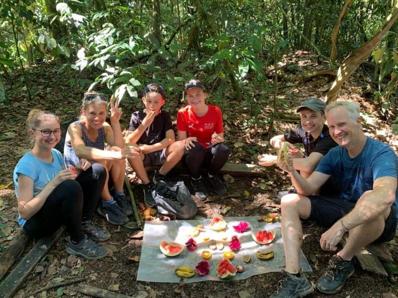 Wisma Batu Mandi Bukit Lawang Luaran gambar